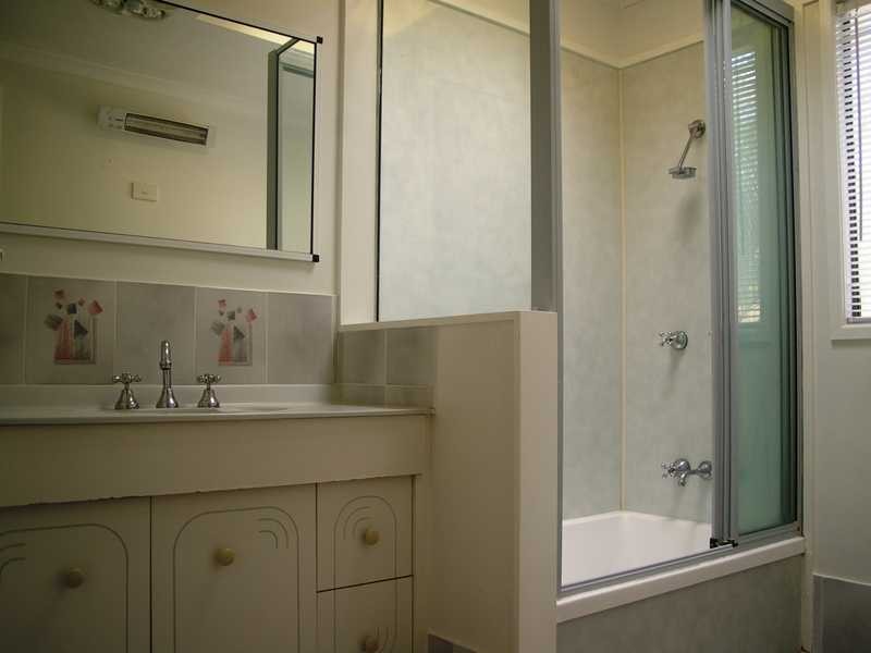 40 Pommer Street, Brassall QLD 4305